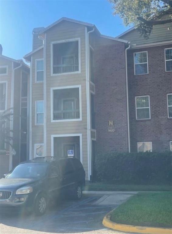 5600 DEVONBRIAR WAY UNIT 207