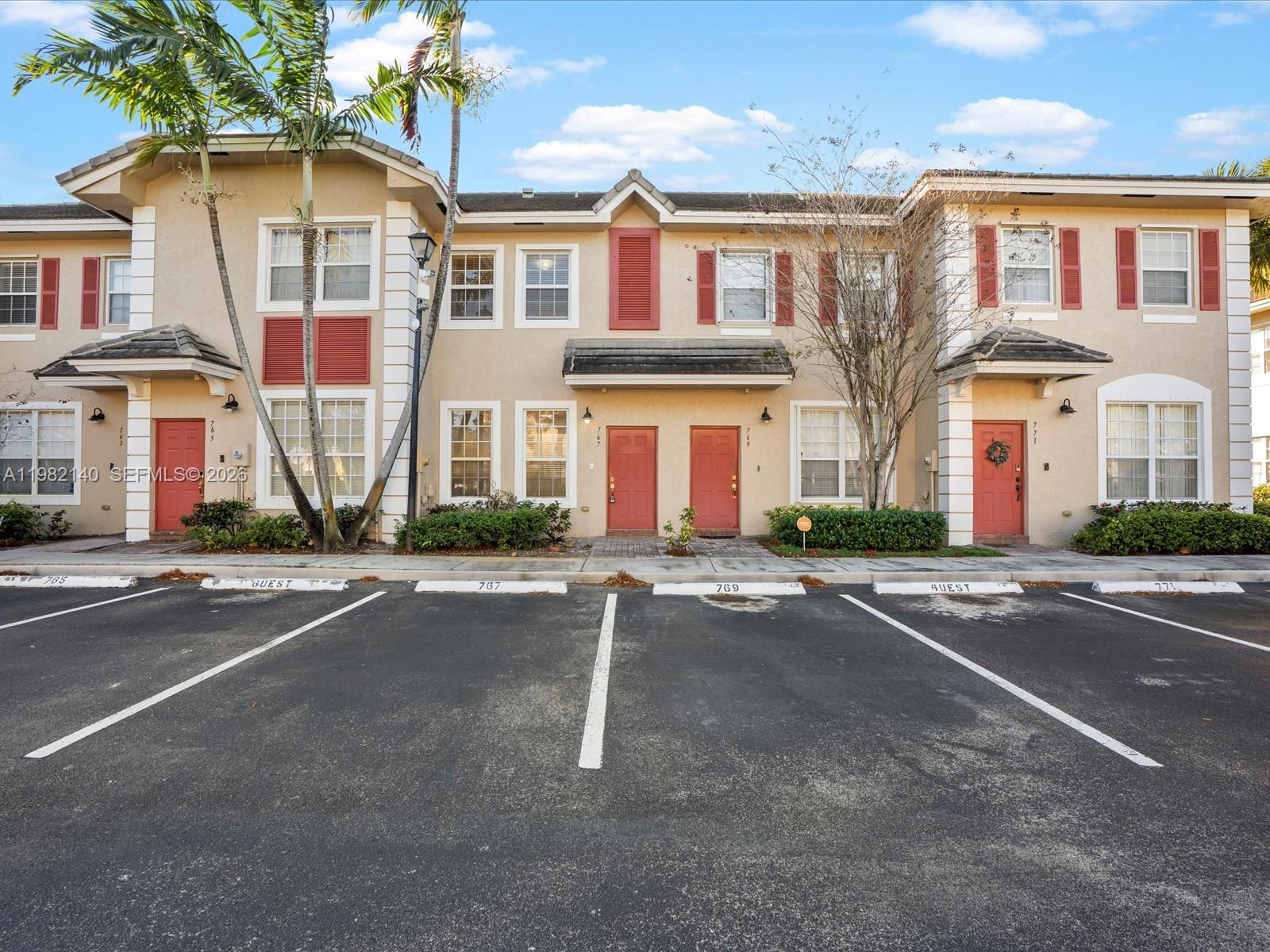 767 NW 42nd Ave, Plantation FL 33317