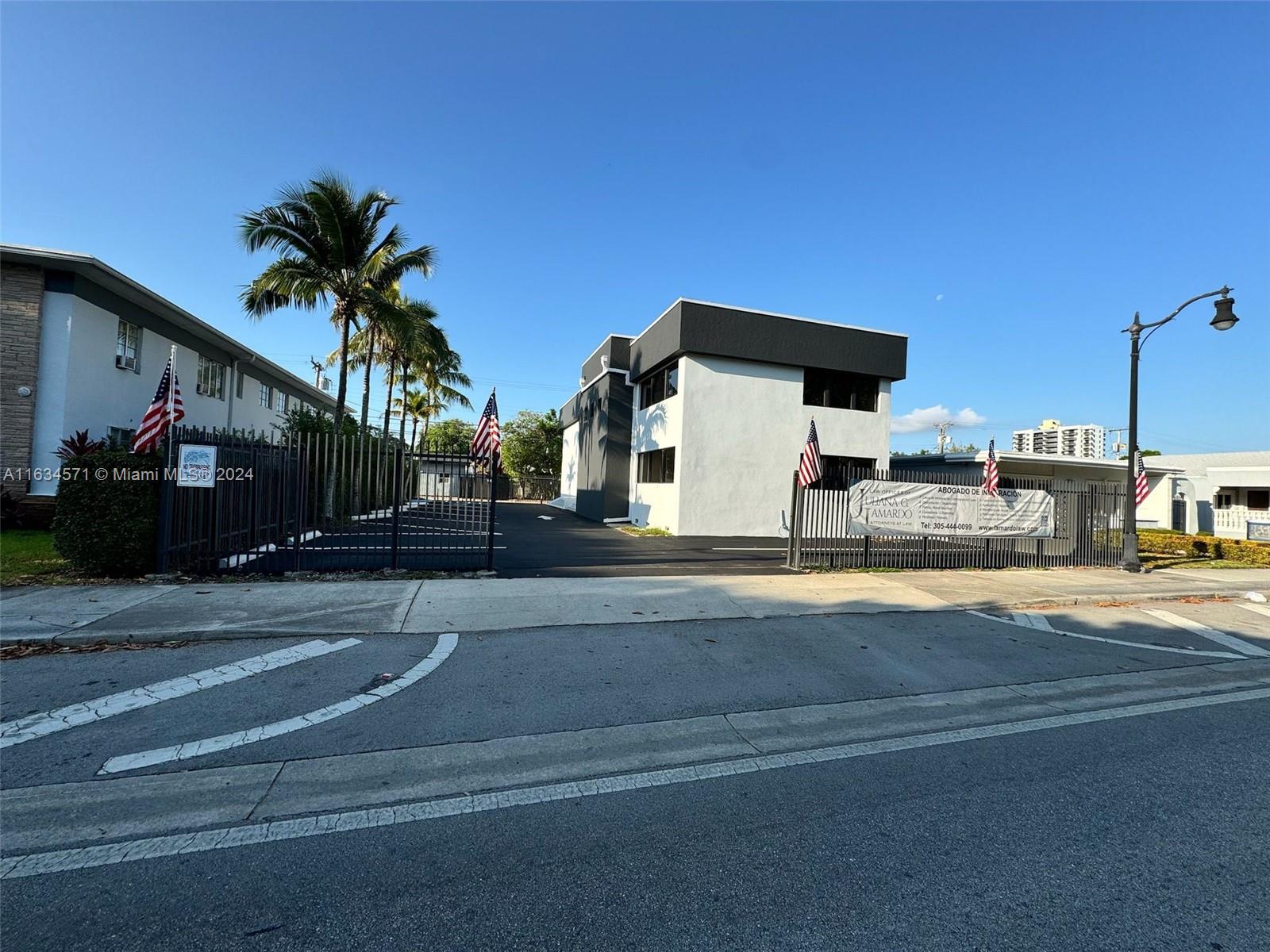 2414 SW 22nd St # B, Miami FL 33145