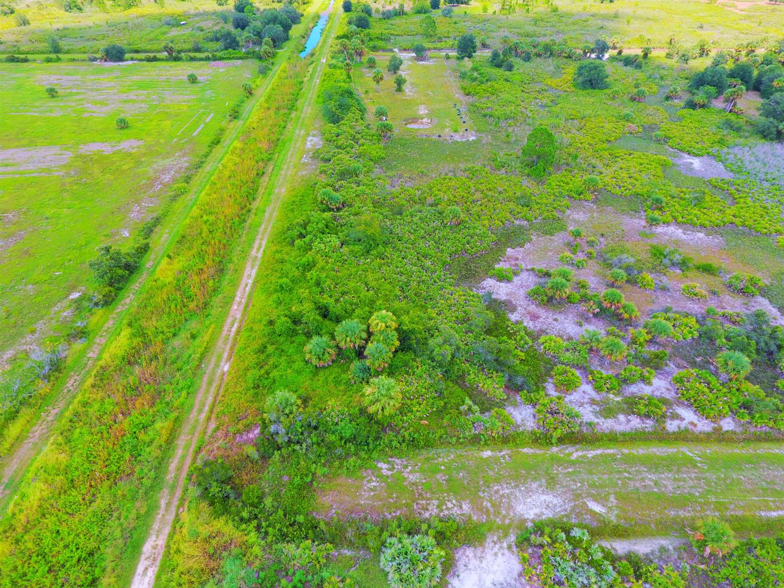 21591 NW 282nd Street, Okeechobee FL 34972