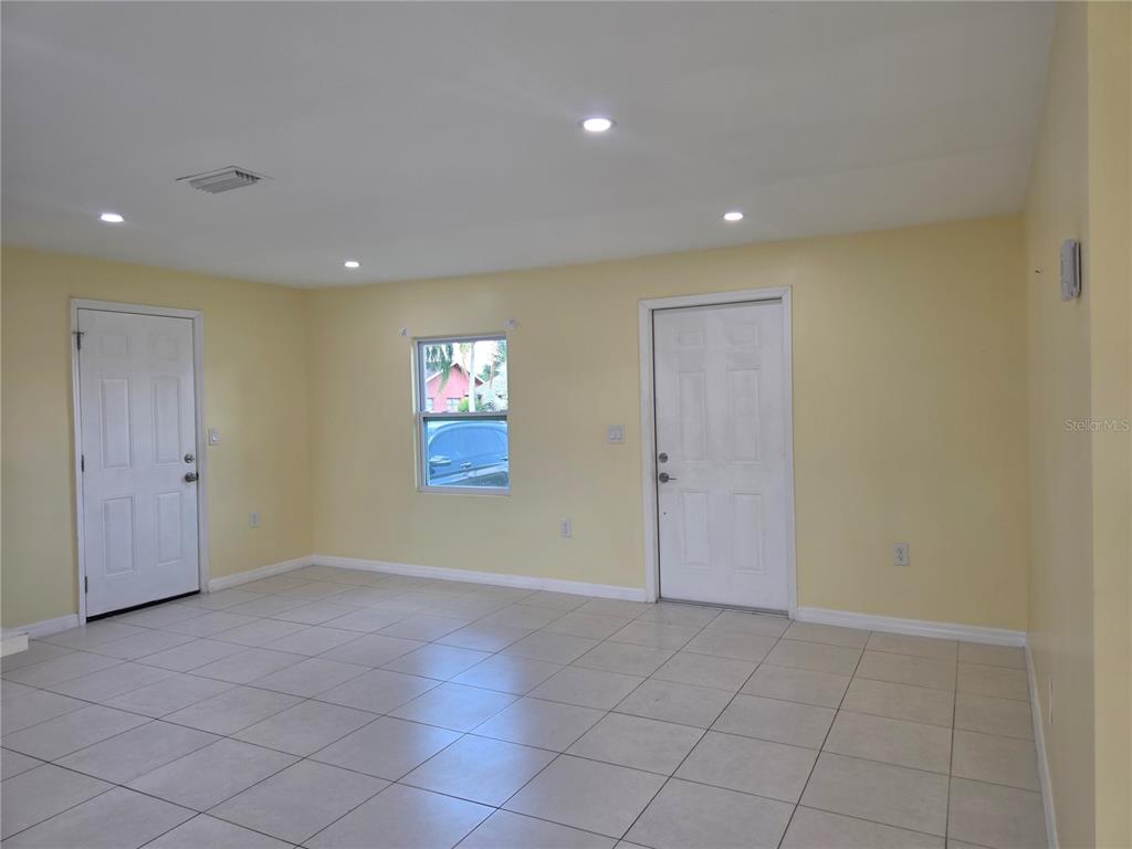 3633 SE 20TH TERRACE, OKEECHOBEE, FL — photo 4 of 20