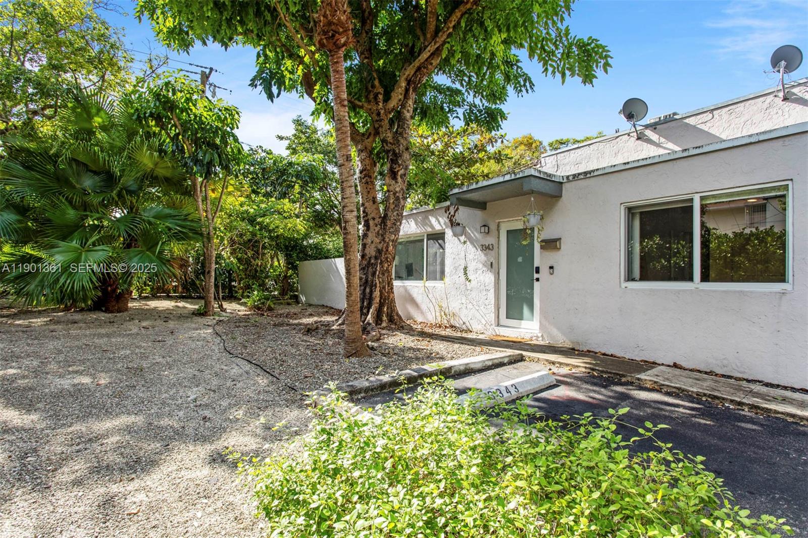 3343 Franklin Ave, Miami FL 33133