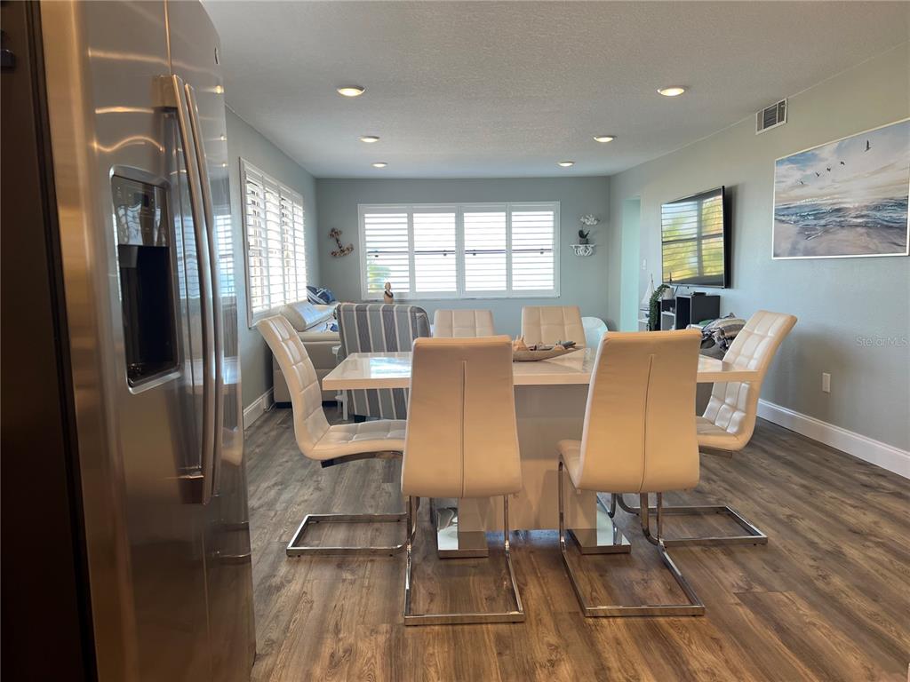 1270 GULF BOULEVARD UNIT 401, CLEARWATER, FL — photo 5 of 21