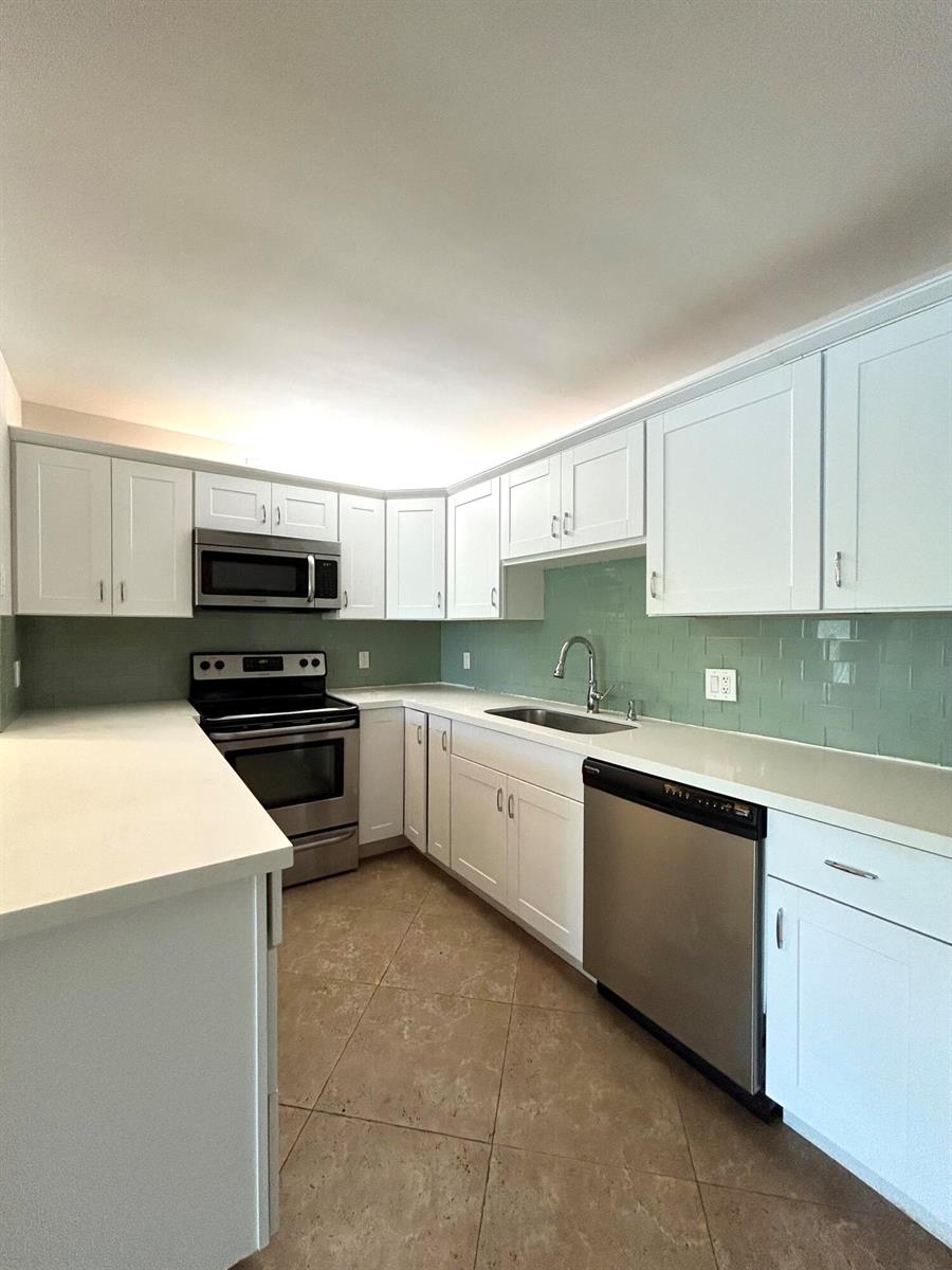 13830 Oneida Drive # G1, Delray Beach FL 33446