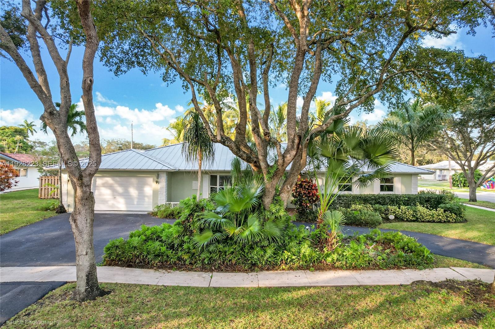 7201 NW 7th Ct, Plantation FL 33317