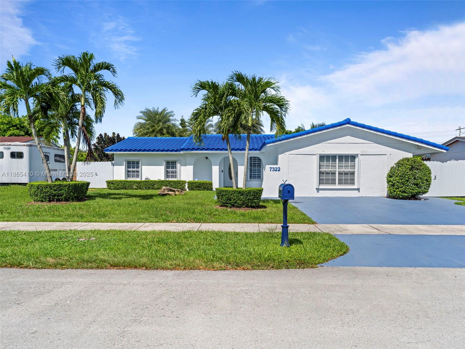 7322 SW 134th Pl, Miami FL 33183