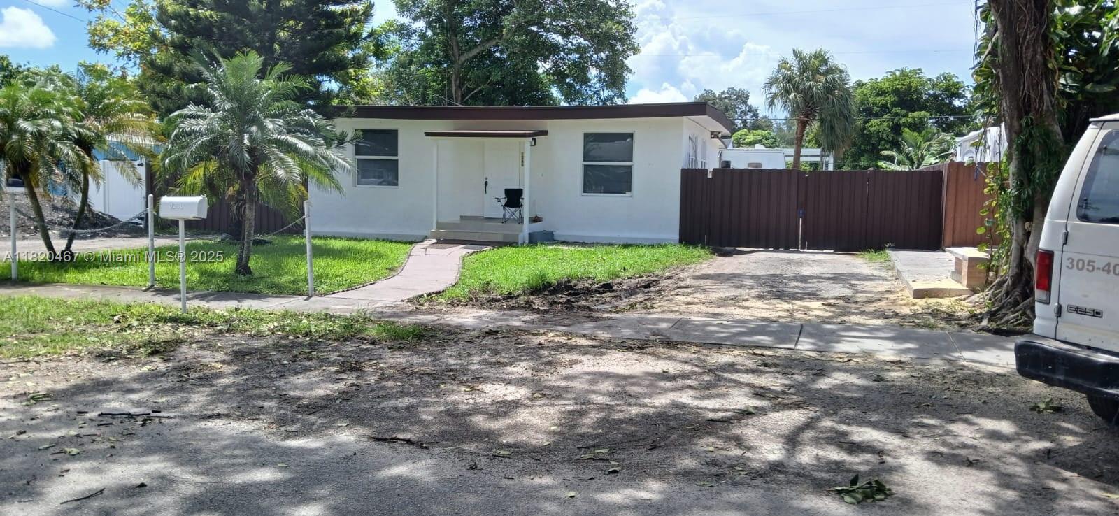 1280 NW 100th Ter, Miami FL 33147