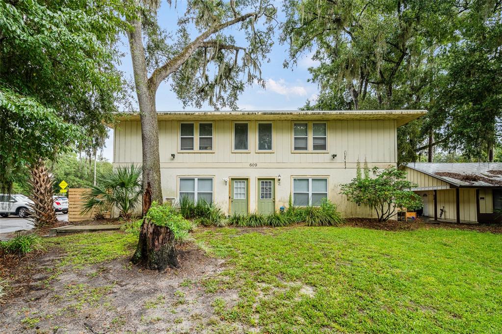 609 SW 10TH LANE UNIT 2
