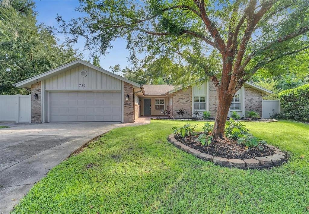 755 OAK TERRACE