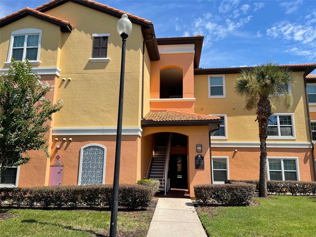 5475 VINELAND ROAD UNIT 8209