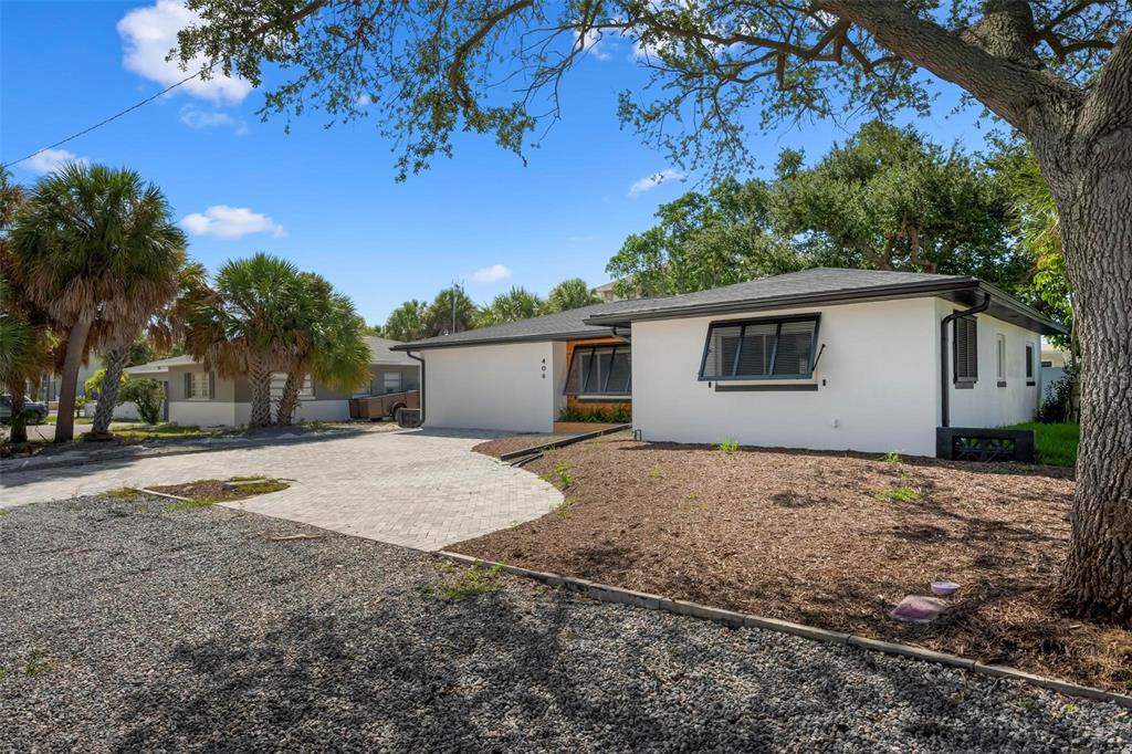 406 88TH AVENUE, ST PETE BEACH, FL — photo 3 of 30