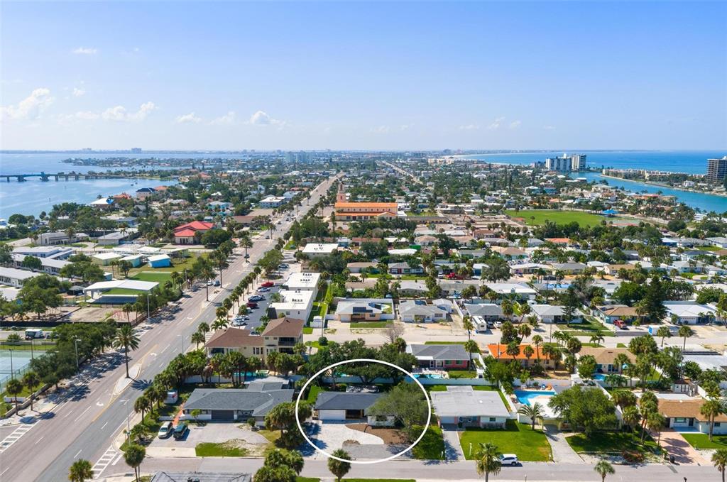 406 88TH AVENUE, ST PETE BEACH, FL — photo 4 of 30