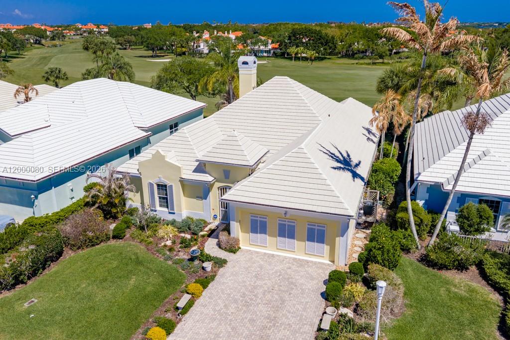 VERO BEACH, FL — photo 2 of 30