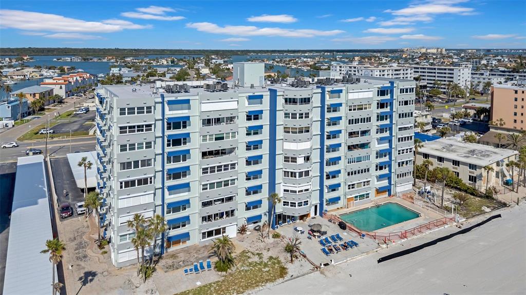 17400 GULF BOULEVARD UNIT J7