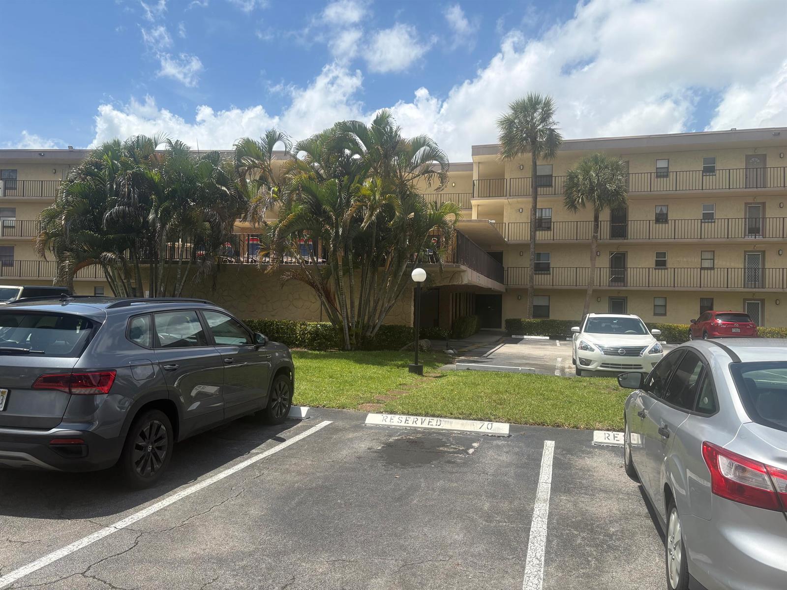 9355 SW 8th Street # 225, Boca Raton FL 33428