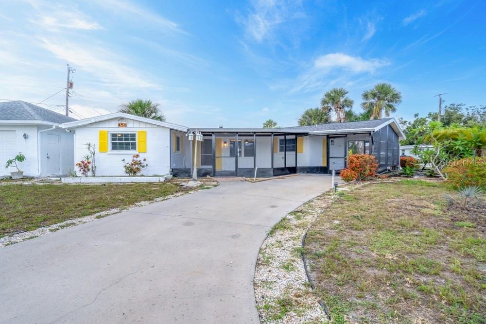 456 SANDLEWOOD DRIVE