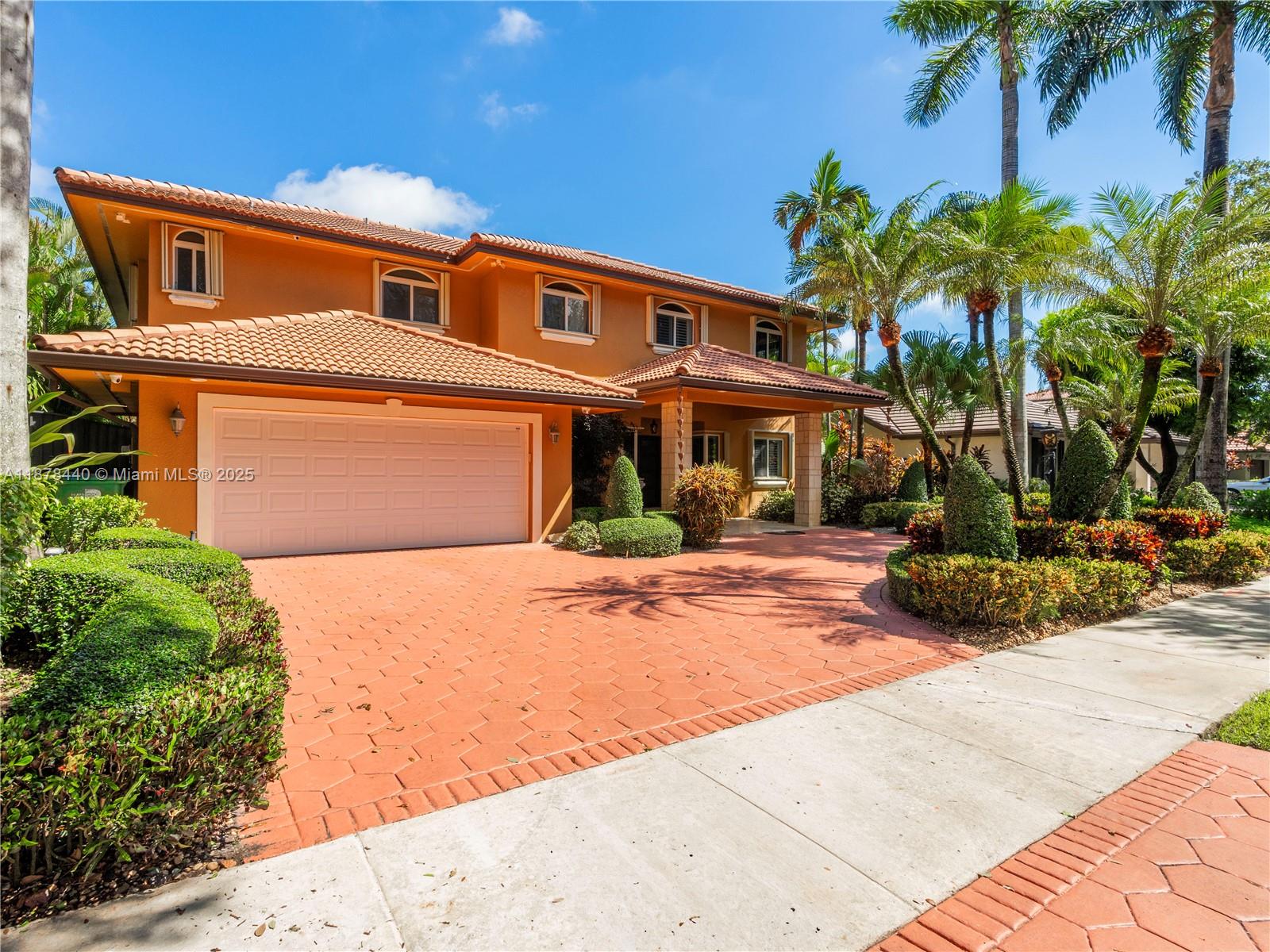 8311 NW 166th Ter, Miami Lakes FL 33016