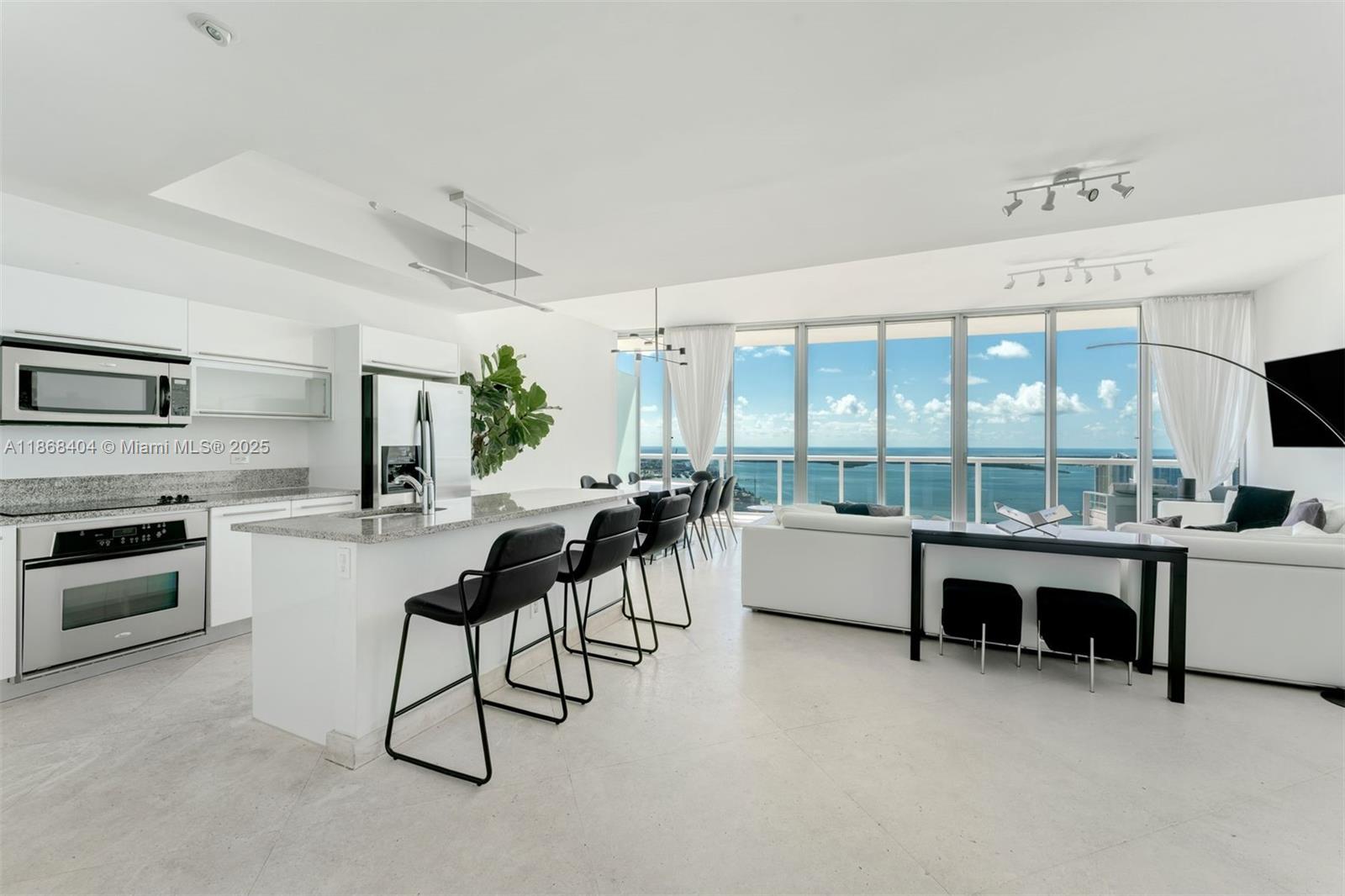 888 Biscayne Blvd, Miami FL 33132