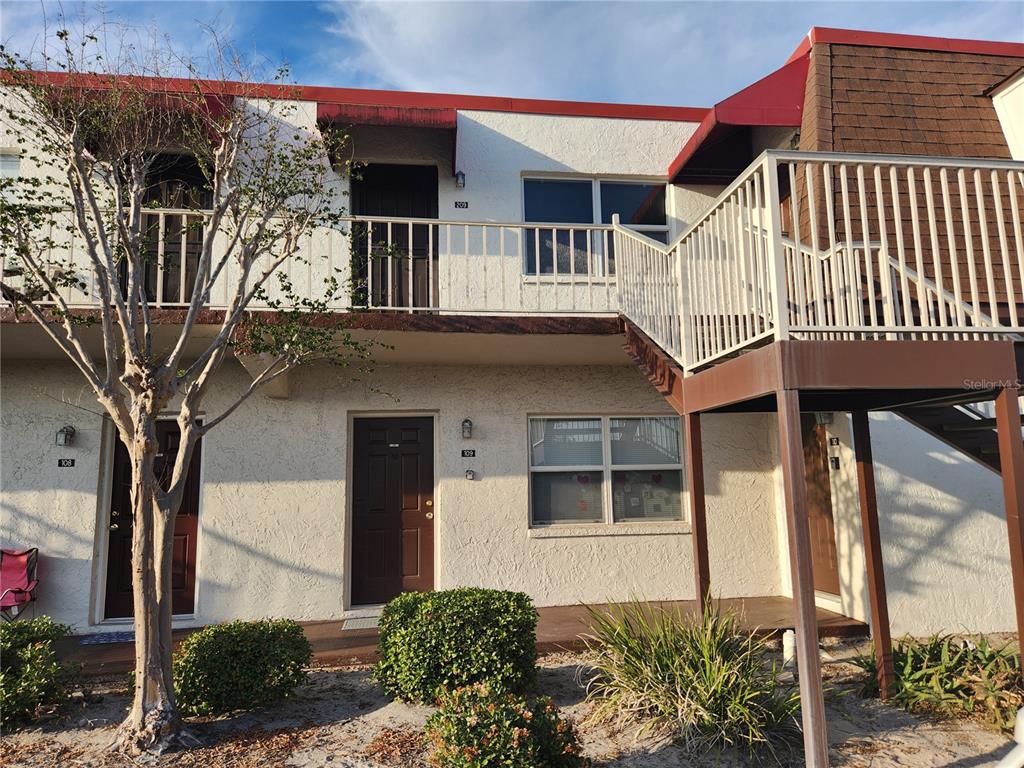 9101 W HILLSBOROUGH AVENUE UNIT I209