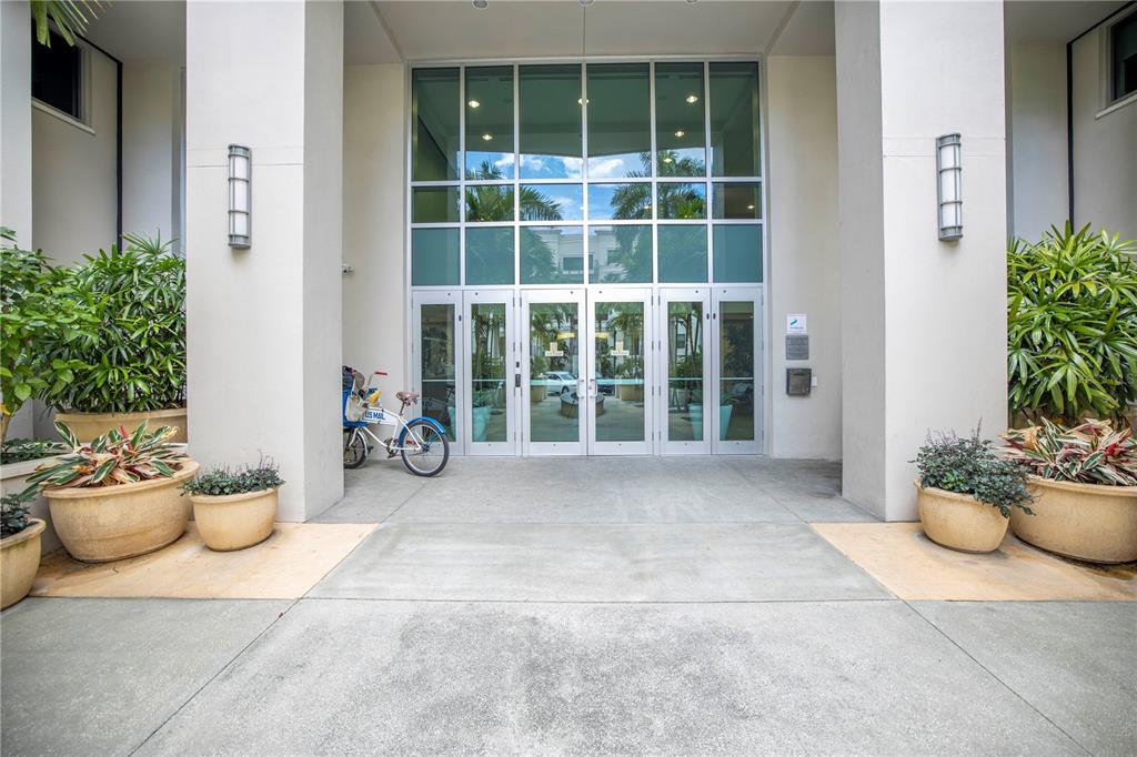 400 4TH AVENUE S UNIT 701, ST PETERSBURG, FL — photo 3 of 30