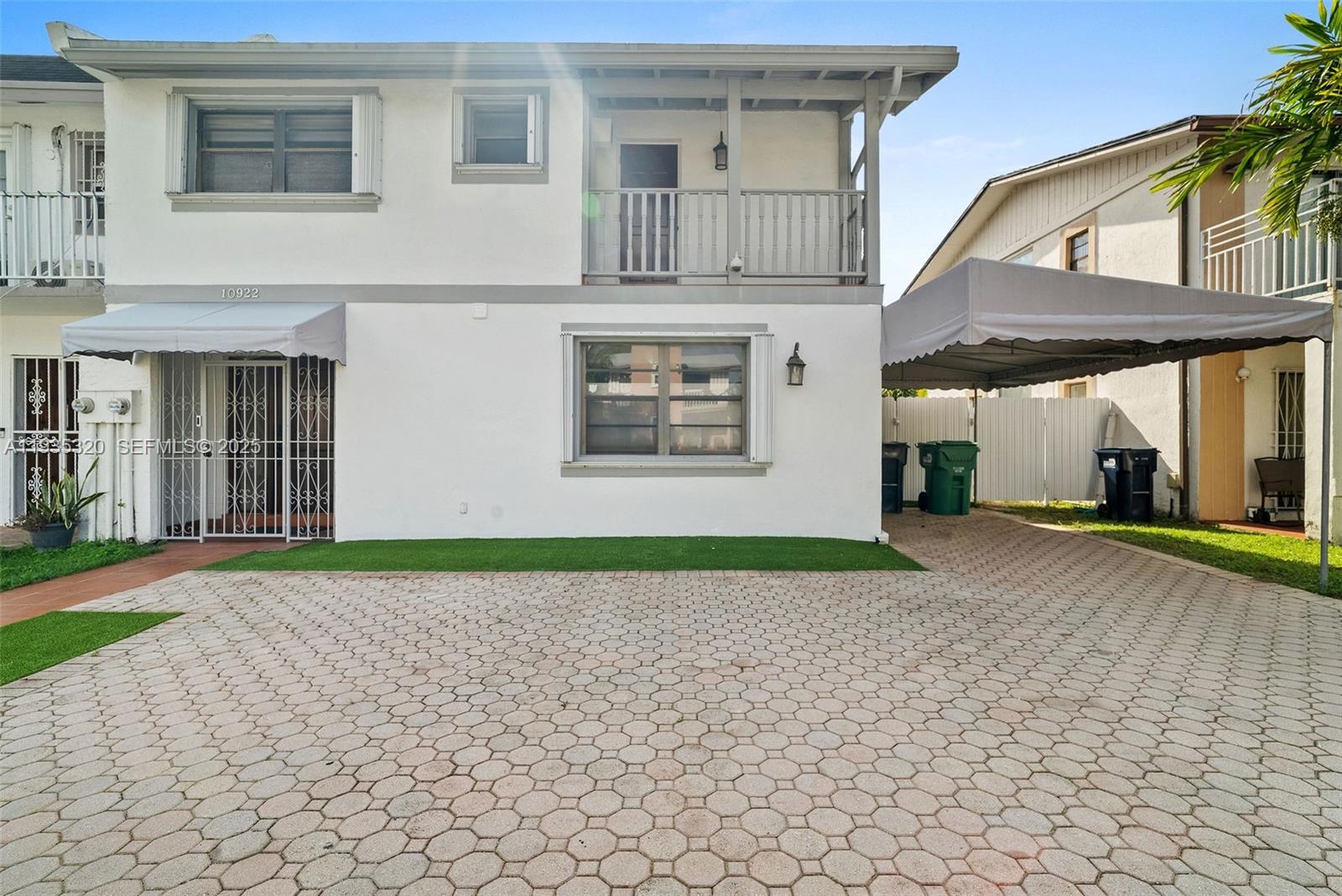 10922 SW 25th St, Miami FL 33165
