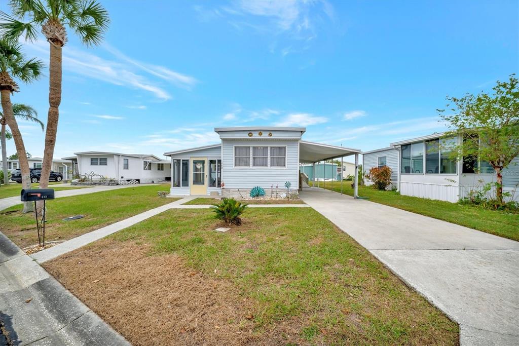 122 E SAINT JOHNS WAY