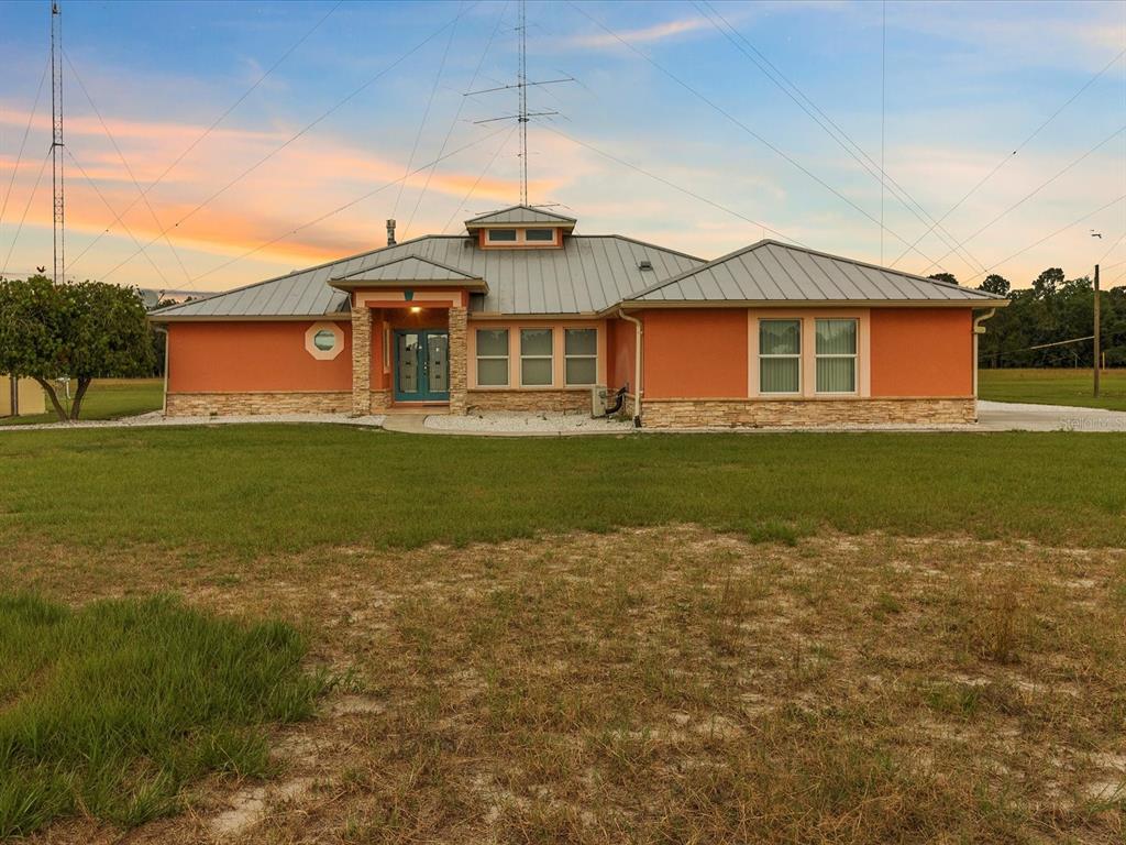 2304 VALLEY RIDGE LANE