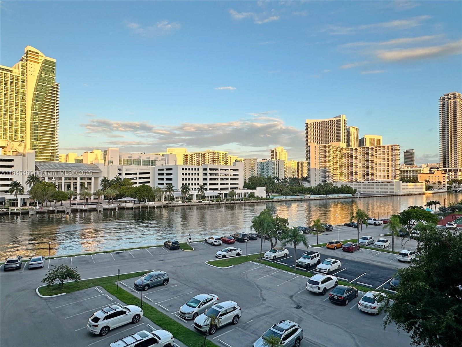 400 Leslie Dr # 512, Hallandale Beach FL 33009
