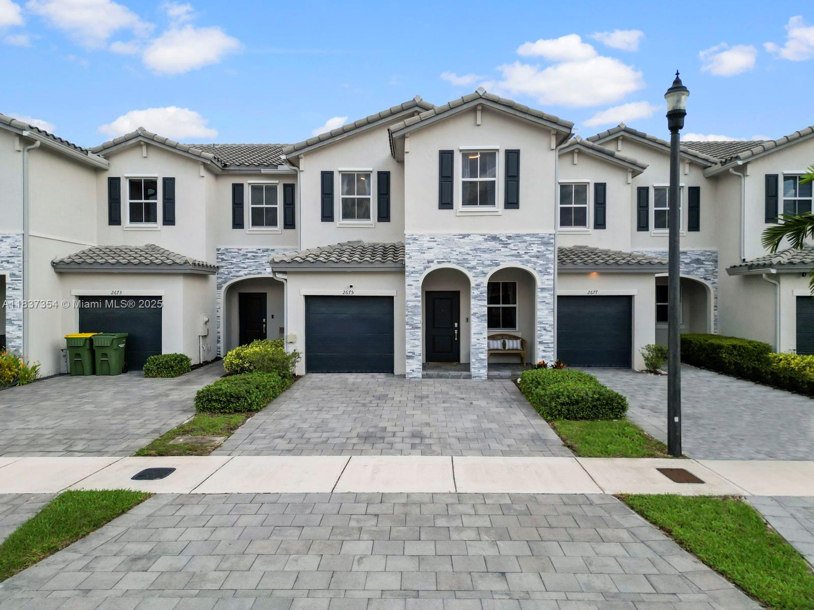 2675 SE 13th St, Homestead FL 33035