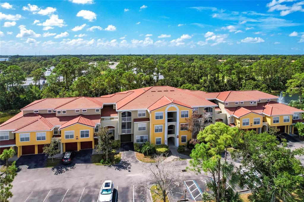 5600 BENTGRASS DRIVE UNIT 8-302