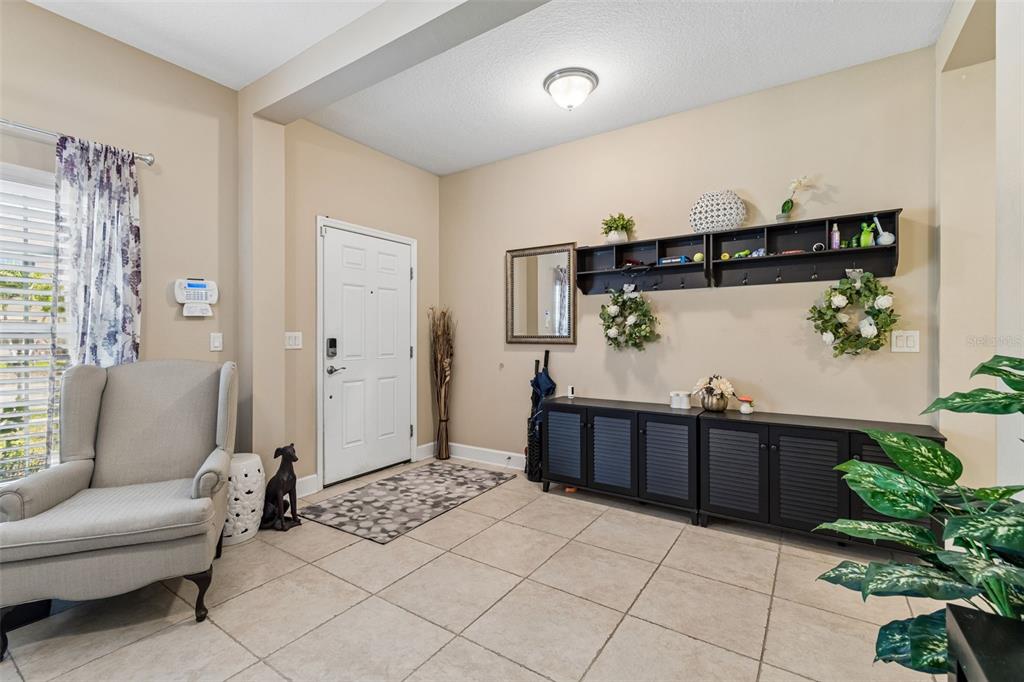 7090 88TH AVE N, PINELLAS PARK, FL — photo 4 of 30