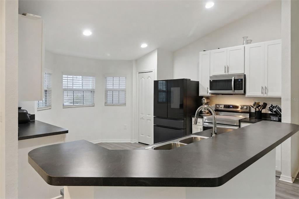 1041 BROOKS WAY, WINTER HAVEN, FL — photo 4 of 30