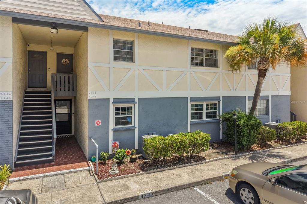4740 AVON COURT UNIT 4740