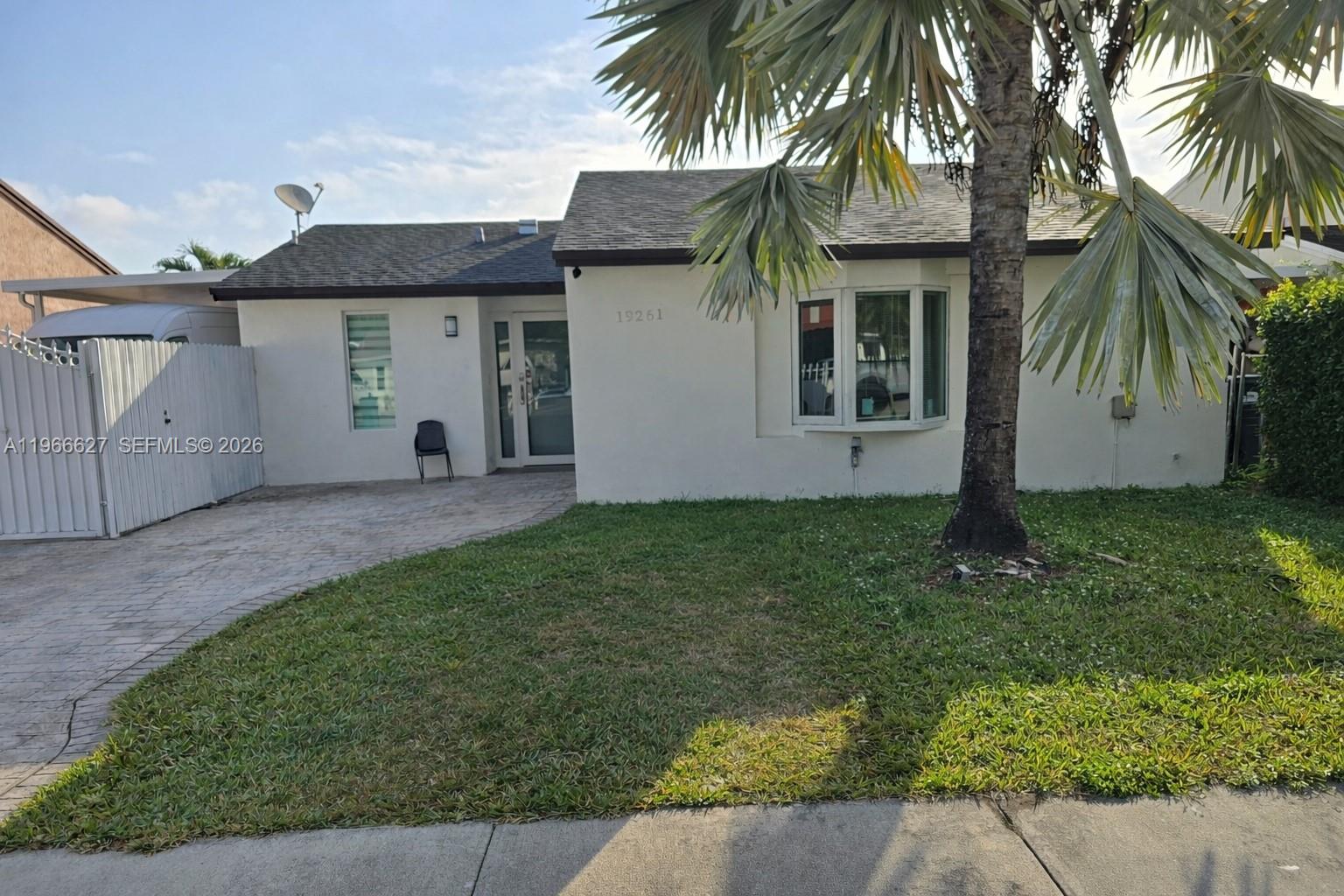 19261 SW 118th Ct, Miami FL 33177