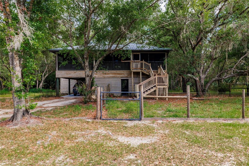 8056 SW HORSE CREEK ROAD