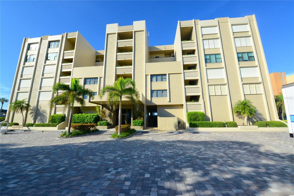 2675 GULF OF MEXICO DRIVE UNIT 403