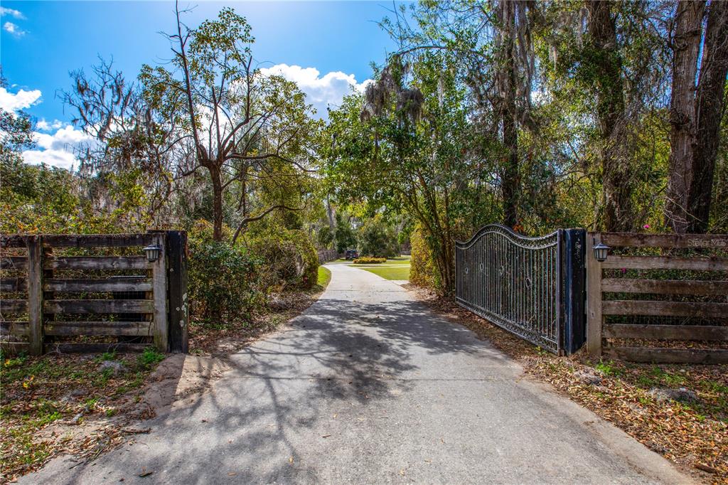 12182 SW STATE ROAD 45, ARCHER, FL — photo 3 of 30
