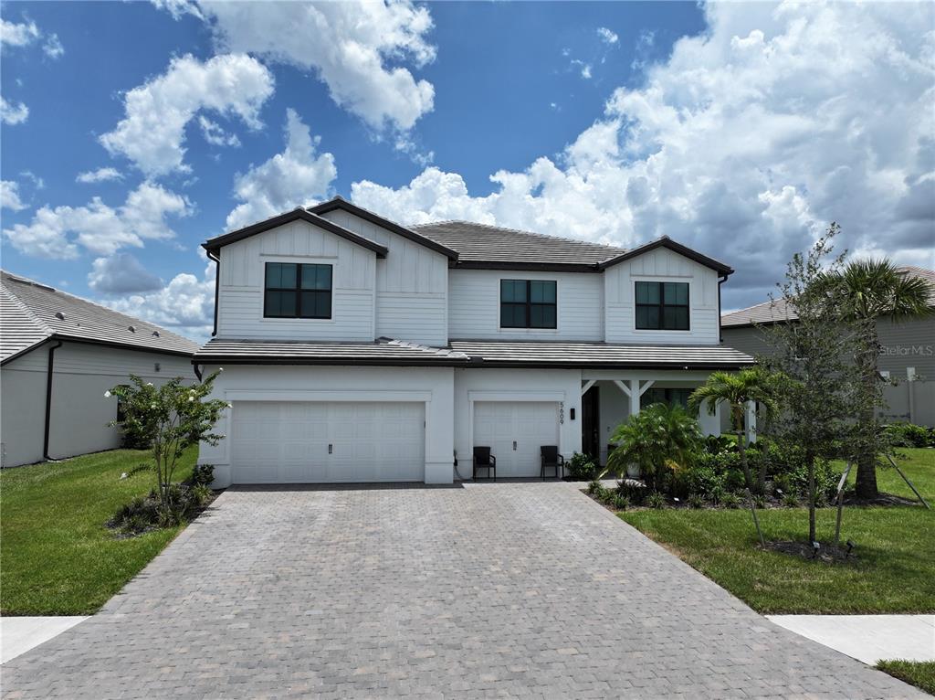 5609 CLEARWATER COURT