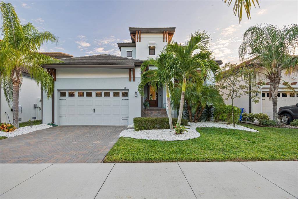 1025 SEAGRAPE DRIVE