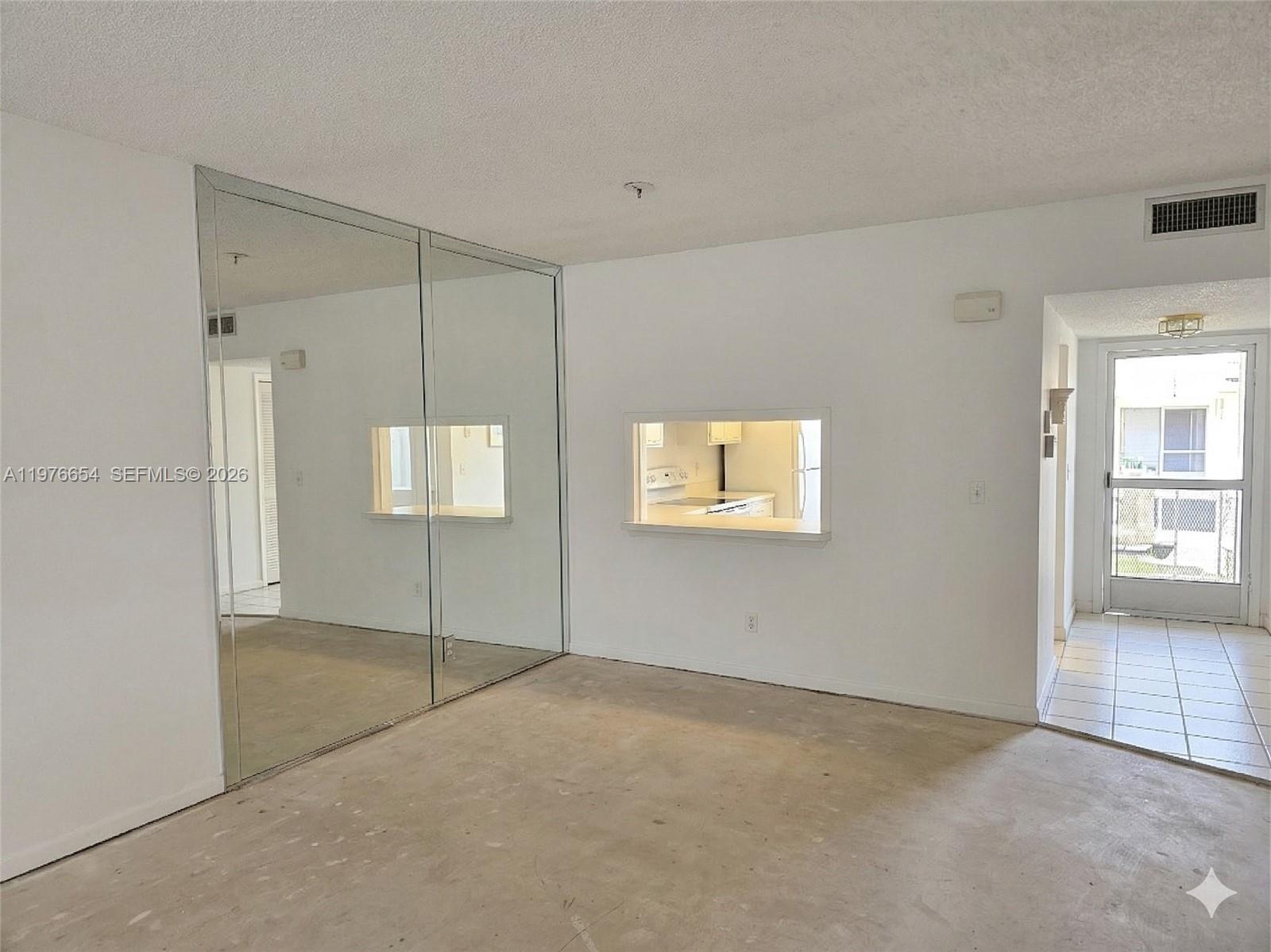 330 SE 2nd St # 403H, Hallandale Beach FL 33009