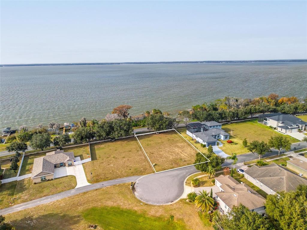 3231 LANDING VIEW