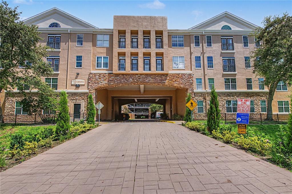 4221 W SPRUCE STREET UNIT 1222