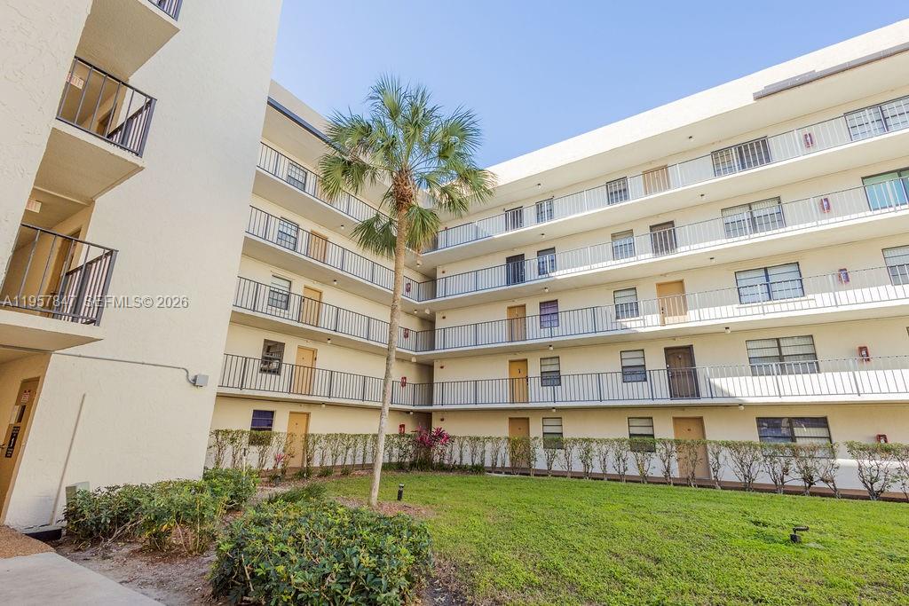6193 Rock Island Rd # 119, Tamarac FL 33319