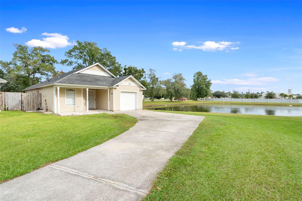 1701 CIRCE LAKE COURT