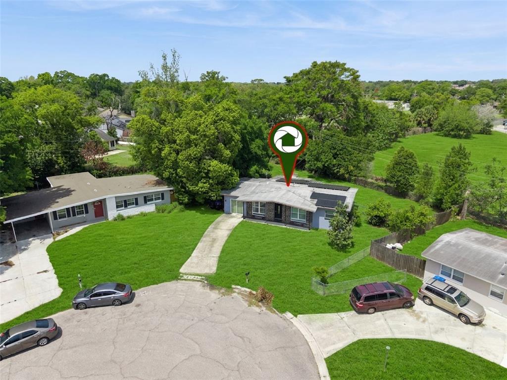 6204 OAKCREST CIRCLE