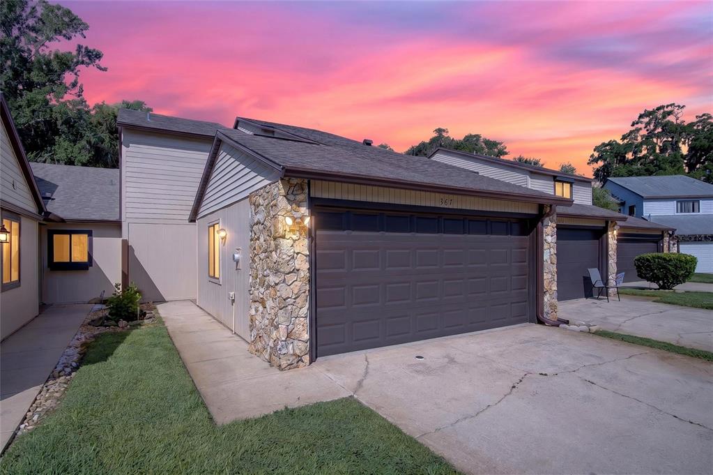 367 CASTLEWOOD LANE