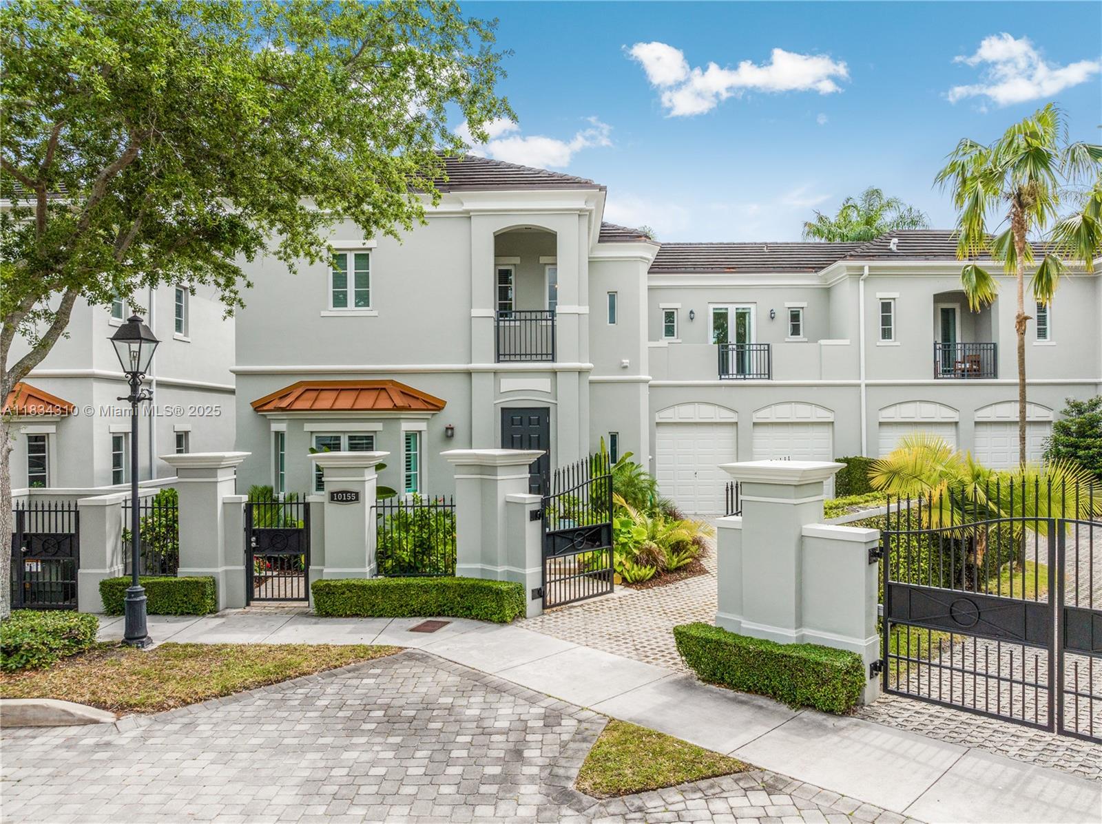 10155 SW 75th Pl, Pinecrest FL 33156