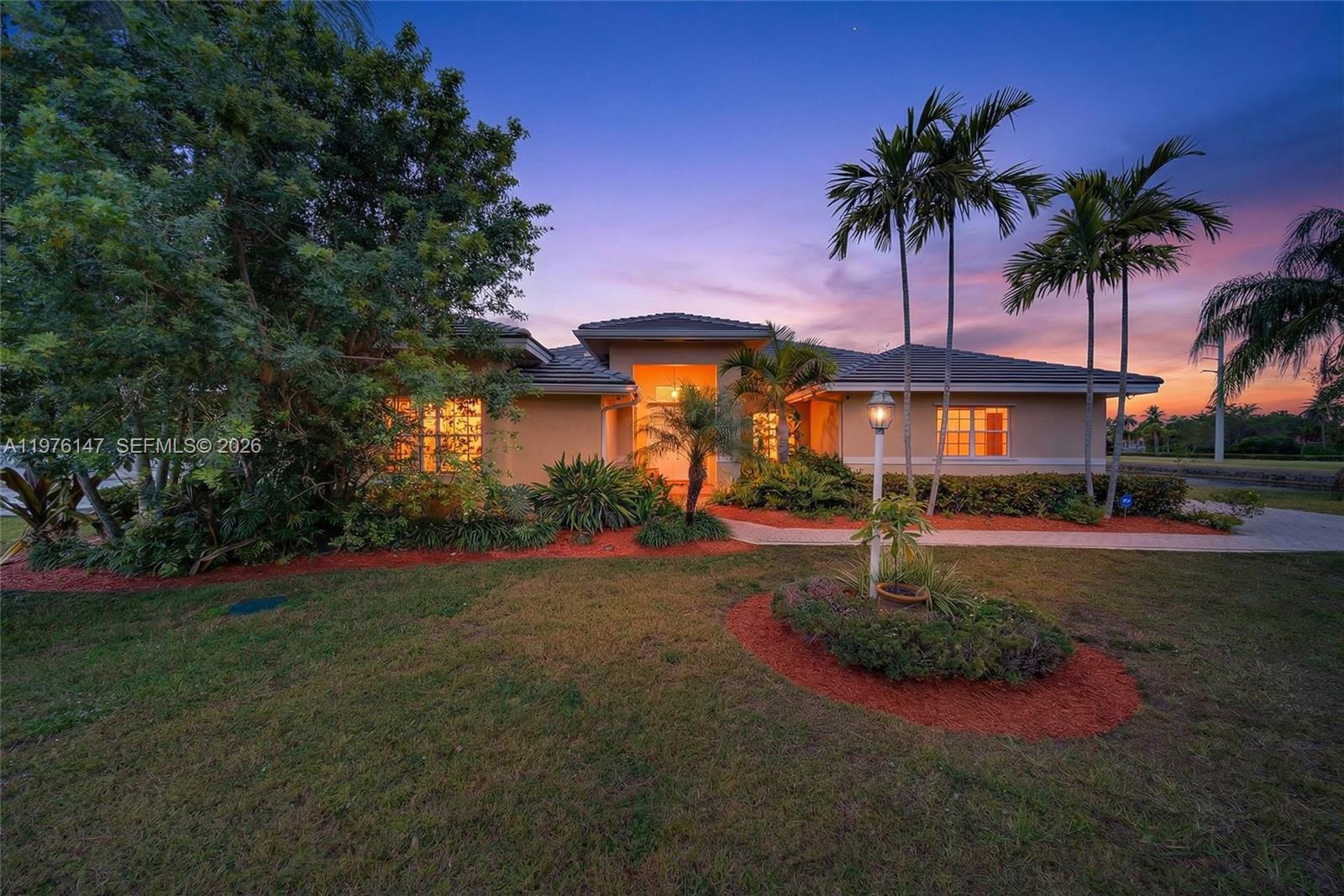 14040 SW 83rd Ct, Palmetto Bay FL 33158
