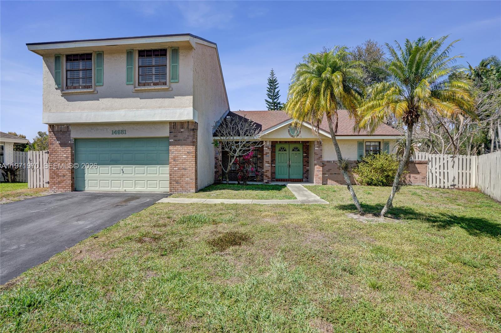14681 Poplar Hill Ct, Davie FL 33325