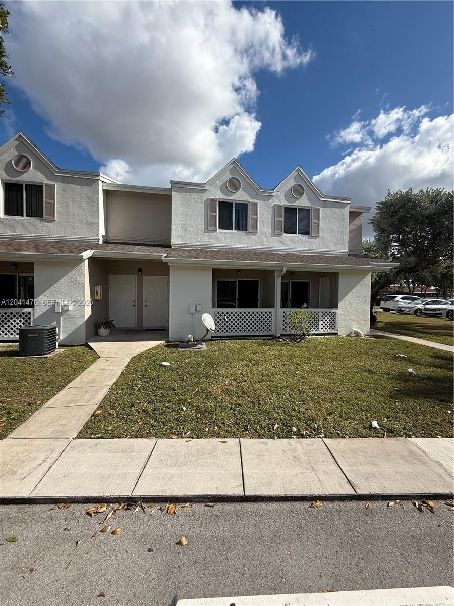 17515 NW 67th Ct # 22, Hialeah FL 33015